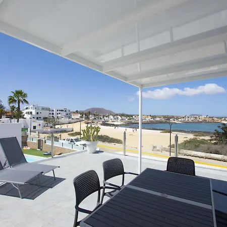 Book Jet - Front Geranio Terrace