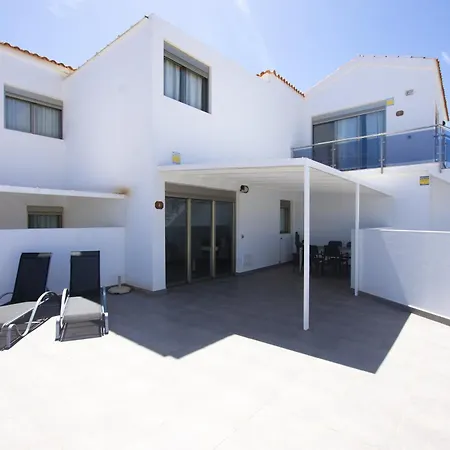 Book Jet - Front Geranio Terrace * Corralejo