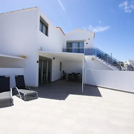 Book Jet - Front Geranio Terrace *
